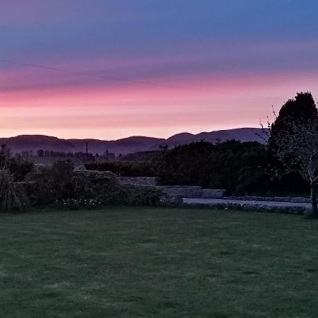 Luxury Glamping Anthropod-Ben Cleugh-With Hot Tub Hotel Clackmannan ภายนอก รูปภาพ